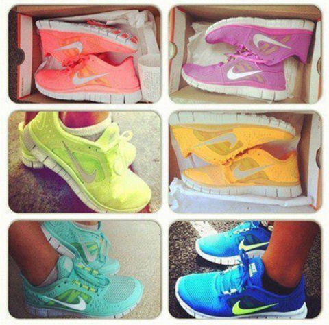 nike colored shoes